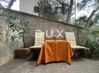 Dvosoban stan, Labin, Rabac, prodaja, 195000 €, 74 m2