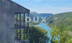 Kuca, Obrovac, prodaja, 200000 €, 215 m2