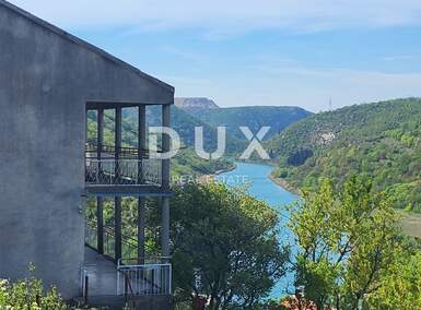 Kuca, Obrovac, prodaja, 200000 €, 215 m2