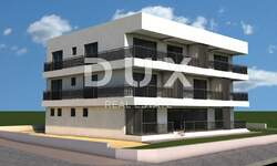 Trosoban stan, Rovinj, prodaja, 426000 €, 82 m2