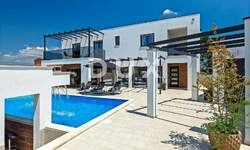 Kuca, Marčana, prodaja, 780000 €, 280 m2