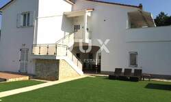 Kuca, Medulin, Pješčana Uvala, prodaja, 520000 €, 320 m2