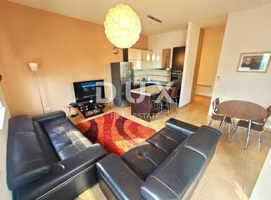 Trosoban stan, Lovran, prodaja, 315000 €, 70 m2