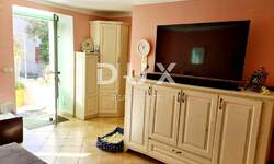 Kuca, Omišalj, prodaja, 330000 €, 165 m2