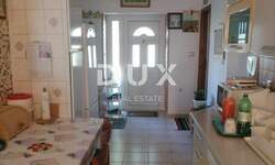 Trosoban stan, Poreč, prodaja, 281000 €, 70 m2