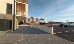 Poslovni prostor, Vodice, Srima, prodaja, 370500 €, 92 m2