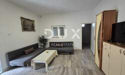 Kuca, Labin, prodaja, 250000 €, 300 m2