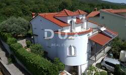 Kuca, Novi Vinodolski, Smokvica Krmpotska, prodaja, 950000 €, 250 m2