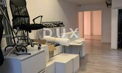 Poslovni prostor, Rovinj, prodaja, 360000 €, 74 m2