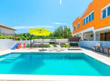 Kuca, Medulin, prodaja, 2500000 €, 900 m2