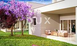 Kuca, Labin, prodaja, 400000 €, 166 m2