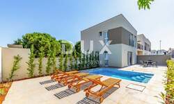 Kuca, Pula, Valdebek, prodaja, 480000 €, 100 m2