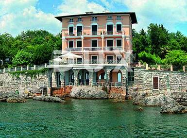 Cetvorosoban stan, Opatija, Ičići, najam, 3000 €, 140 m2