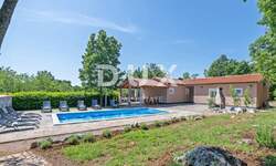 Kuca, Labin, prodaja, 600000 €, 198 m2