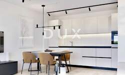 Trosoban stan, Umag, prodaja, 269000 €, 72 m2