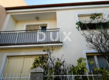 Kuca, Pula, Kaštanjer, prodaja, 360000 €, 172 m2