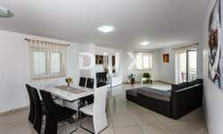 Trosoban stan, Vrbnik, prodaja, 309000 €, 99 m2