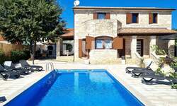 Kuca, Sveti Lovreč, prodaja, 595000 €, 168 m2