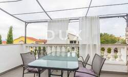 Cetvorosoban stan, Omišalj, Njivice, prodaja, 300000 €, 100 m2