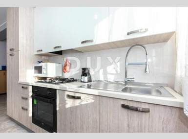 Trosoban stan, Rijeka, Costabella, najam, 1500 €, 85 m2