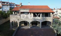 Kuca, Pula, Centar, prodaja, 890000 €, 200 m2