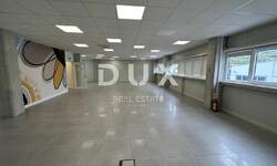 Poslovni prostor, Matulji, najam, 3300 €, 300 m2