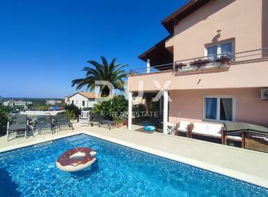 Kuca, Pula, Veli vrh, prodaja, 800000 €, 320 m2