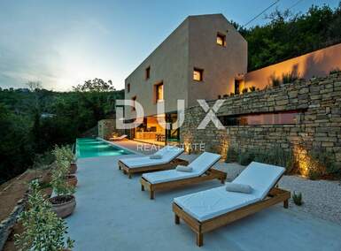 Kuca, Motovun, prodaja, 2100000 €, 310 m2