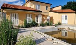 Kuca, Buje, Kaštel, prodaja, 580000 €, 170 m2