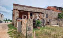 Kuca, Brtonigla, prodaja, 300000 €, 200 m2