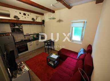 Dvosoban stan, Pula, Centar, prodaja, 155000 €, 42 m2