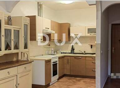 Trosoban stan, Rovinj, prodaja, 312000 €, 62 m2