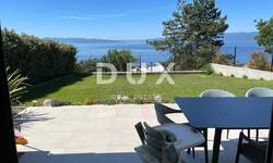 Trosoban stan, Kostrena, prodaja, 480000 €, 105 m2