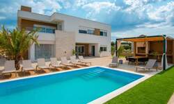 Kuca, Kolan, Mandre, prodaja, 1470000 €, 270 m2