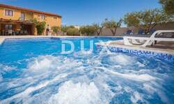 Kuca, Medulin, Banjole, prodaja, 1250000 €, 500 m2