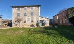 Kuca, Poreč, prodaja, 369000 €, 194 m2