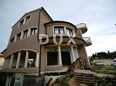 Kuca, Rovinj, prodaja, 910000 €, 640 m2