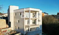 Trosoban stan, Rijeka, Srdoči, prodaja, 209000 €, 59 m2