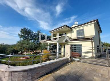 Kuca, Rovinj, prodaja, 900000 €, 390 m2