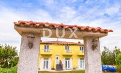 Kuca, Umag, prodaja, 727000 €, 262 m2