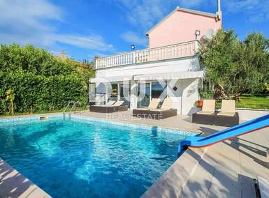 Kuca, Brtonigla, prodaja, 550000 €, 220 m2