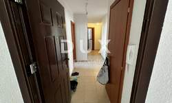 Trosoban stan, Dobrinj, Čižići, prodaja, 220000 €, 61 m2