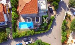 Kuca, Malinska-Dubašnica, Malinska, prodaja, 1100000 €, 430 m2