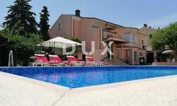 Kuca, Pula, Kaštanjer, prodaja, 986000 €, 550 m2