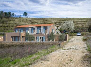 Kuca, Buje, Momjan, prodaja, 670000 €, 180 m2