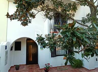 Kuca, Rovinj, prodaja, 835000 €, 351 m2