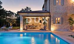 Kuca, Kanfanar, prodaja, 1120000 €, 359 m2