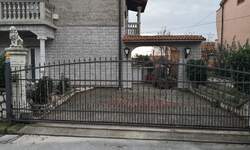 Kuca, Rijeka, Drenova, prodaja, 760000 €, 550 m2