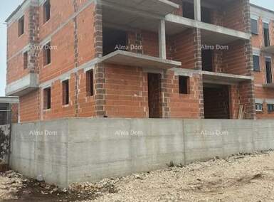 Trosoban stan, Pula, prodaja, 400000 €, 135 m2