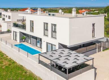 Kuca, Pula, Veli Vrh, prodaja, 715000 €, 208 m2